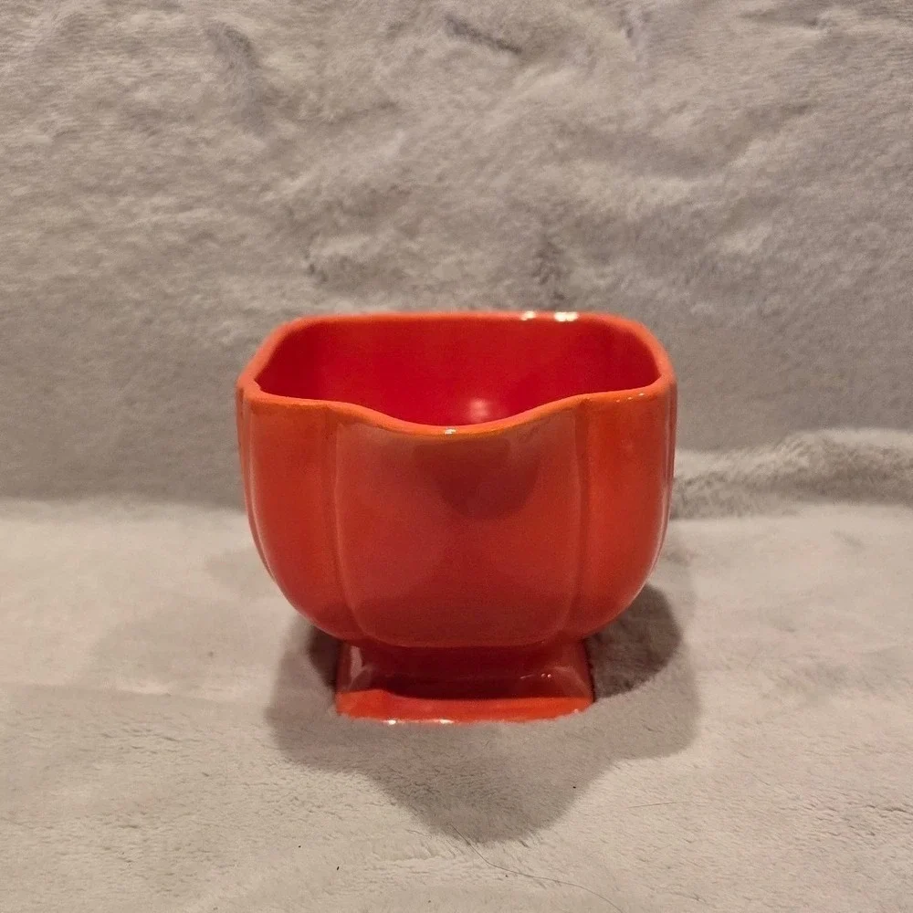 Vintage Homer Laughlin Riviera Red Uranium Glaze Ceramic Gravy Boat CPM 1860